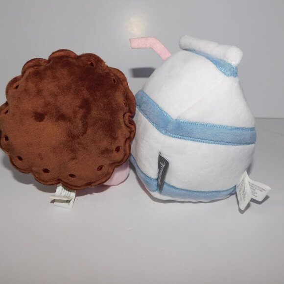 Hallmark Better Together Milk and Cookie 6" Magnetic Plush Stuffed Toy Set - Picture 9 of 9